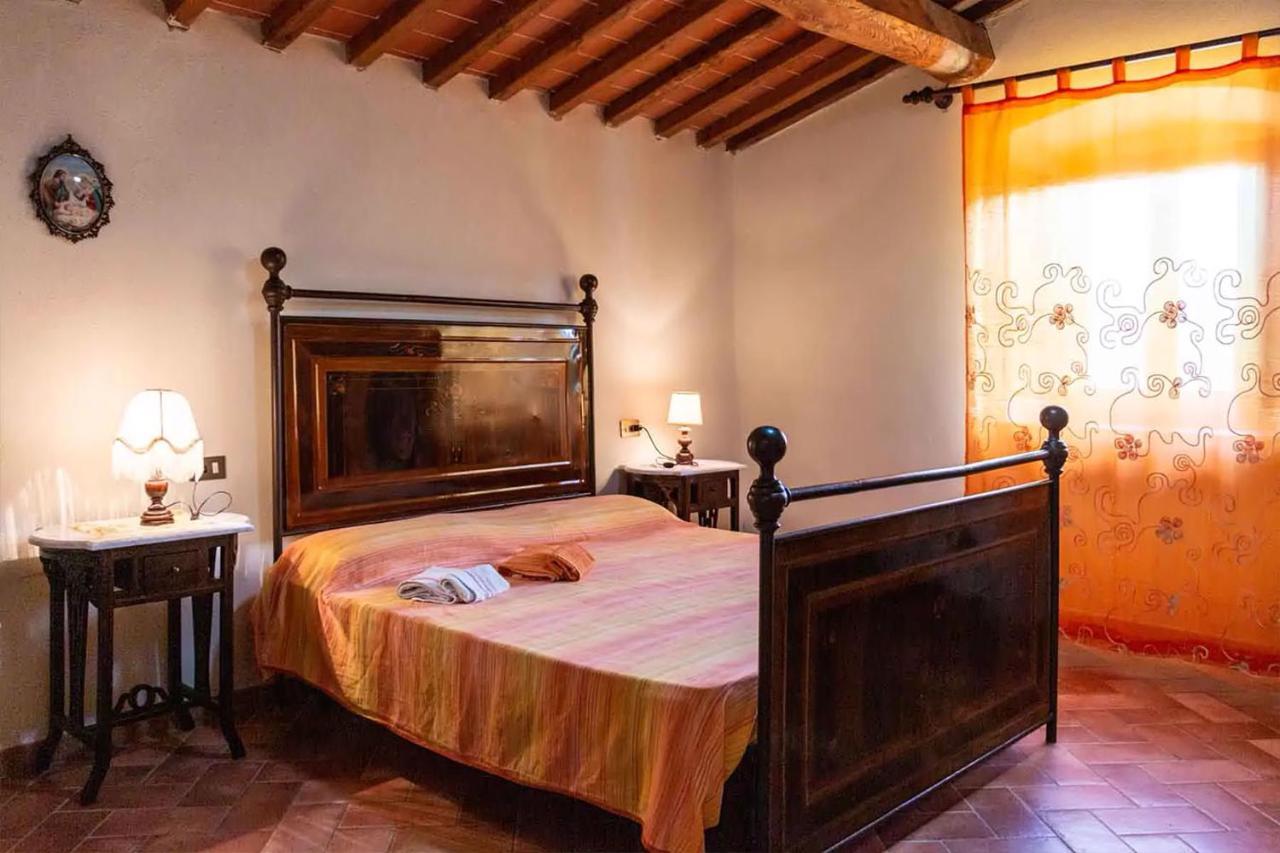 Agriturismo Con Piscina In Toscana, Tribbiano Arezzo Exteriör bild
